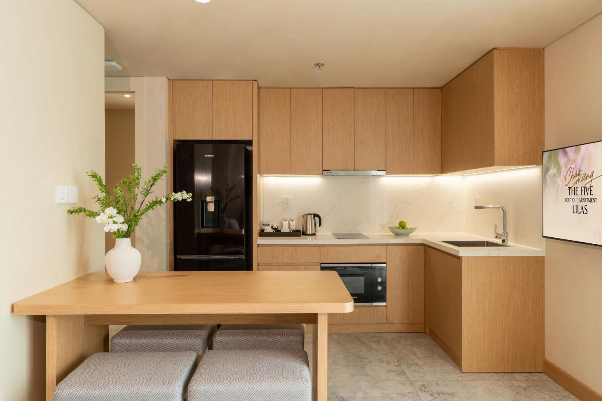 The Five Suites Lilas Hanoi Exteriör bild