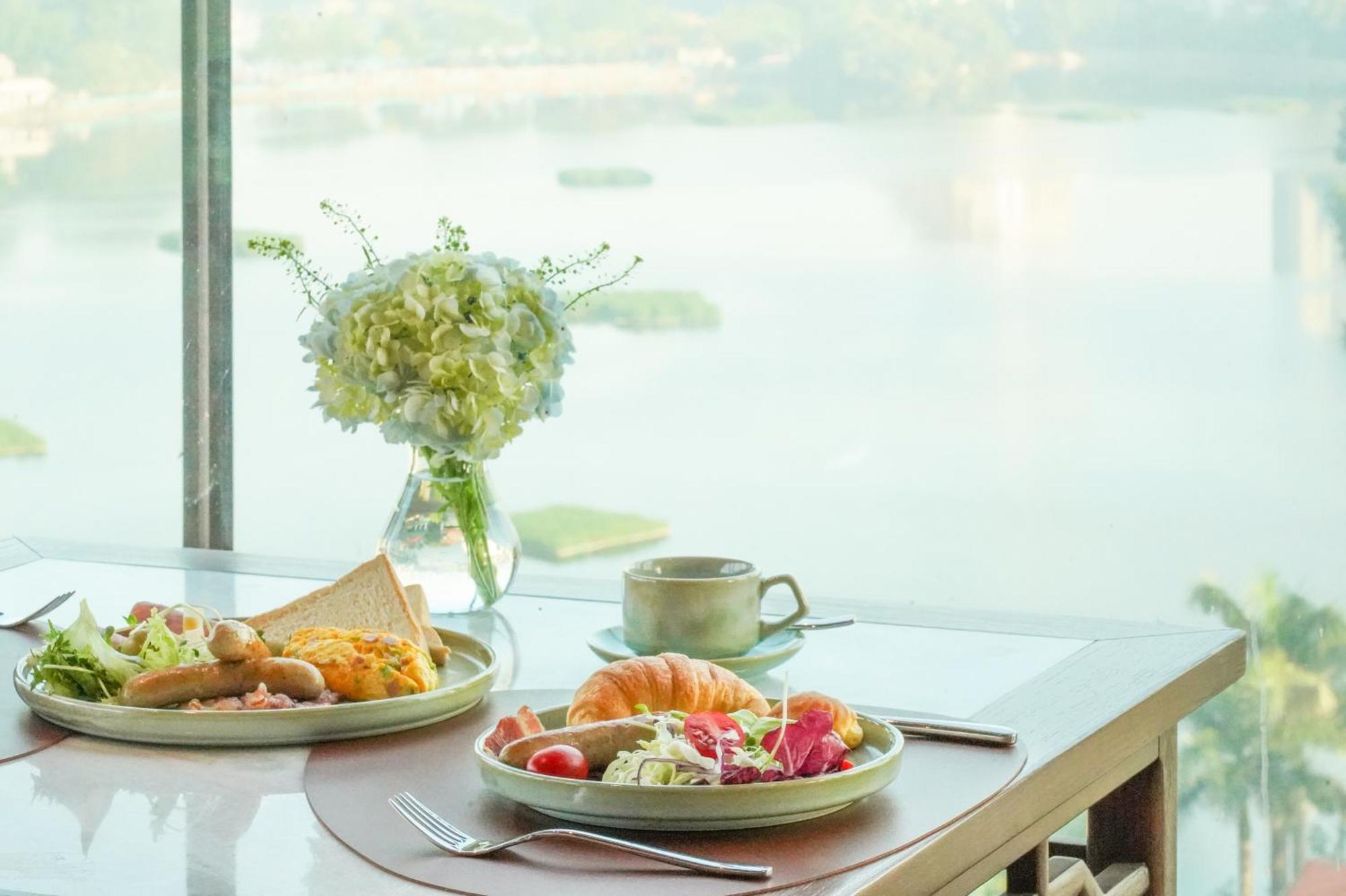 The Five Suites Lilas Hanoi Exteriör bild