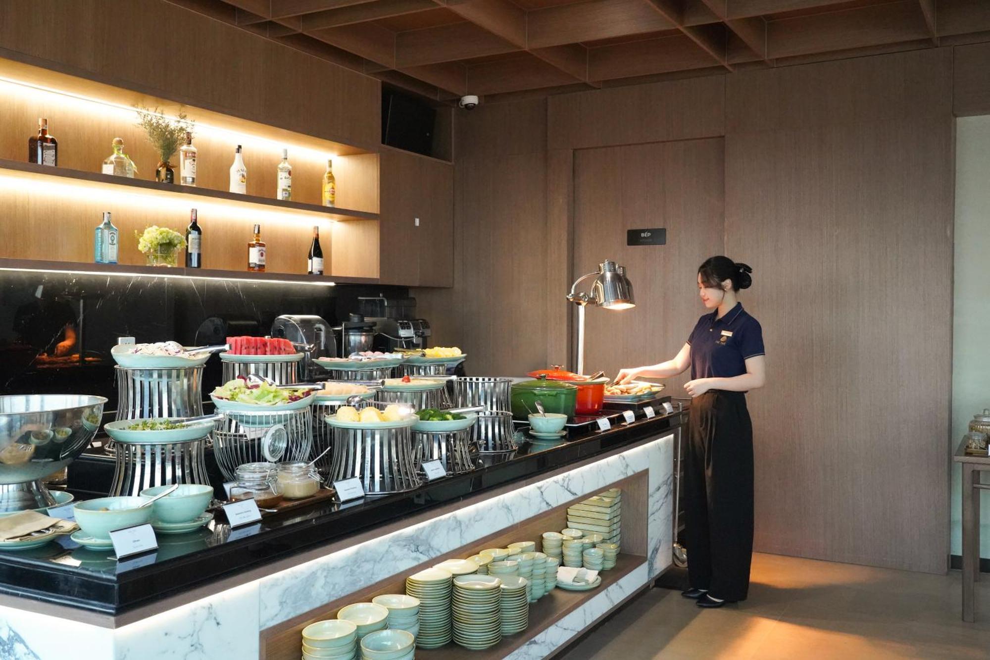 The Five Suites Lilas Hanoi Exteriör bild