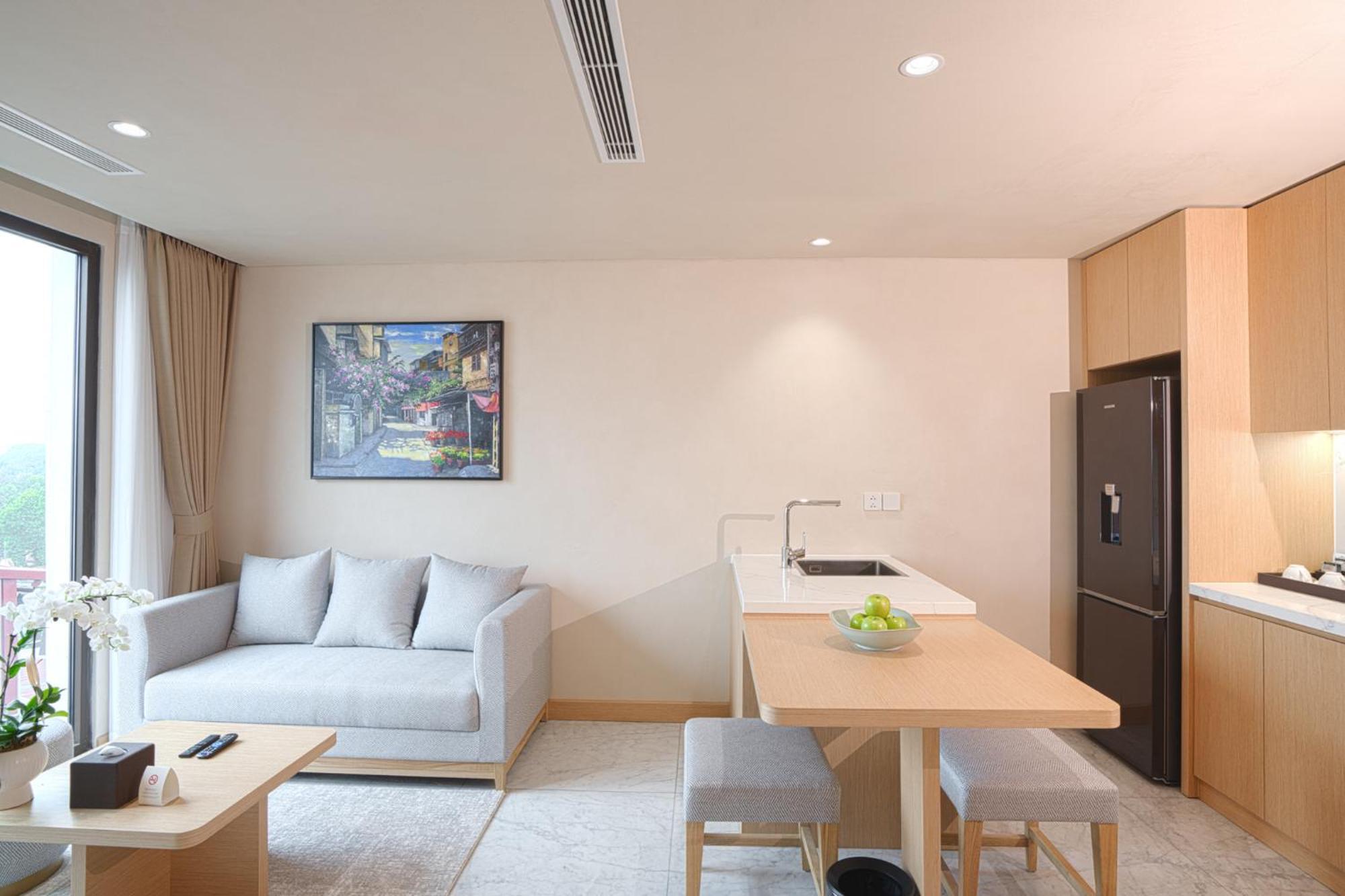 The Five Suites Lilas Hanoi Exteriör bild